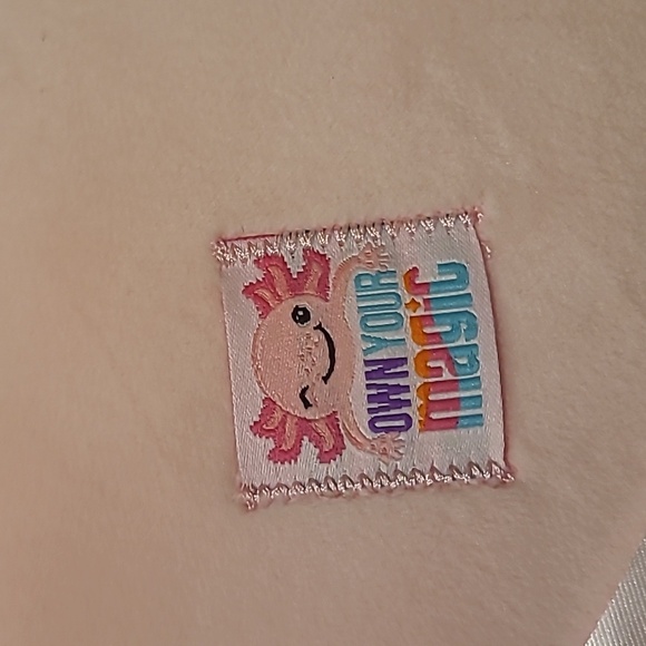 Girl Scout Axolotl Own Your Magic plushie 2024 - Picture 4 of 4